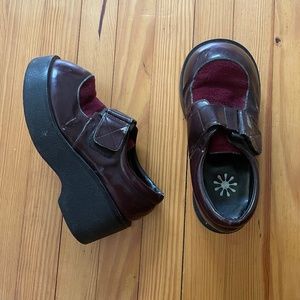 Delia’s Y2K Platform shoes